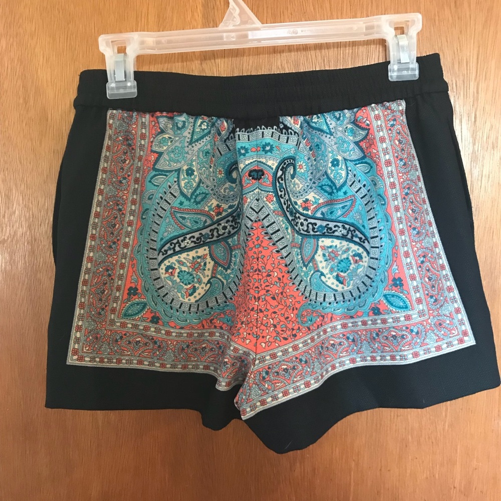 BCBG Patterned Shorts - Picture 5 of 8